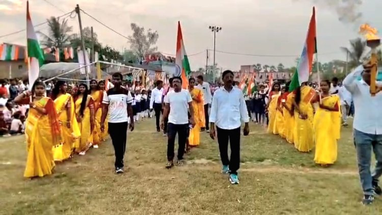 গলসির কৃষ্ণরামপুর মা মাটি মানুষ ক্লাব দ্বারা আয়োজিত এমপি কাপ ফুটবল টুর্নামেন্টের উদ্বোধন হলো