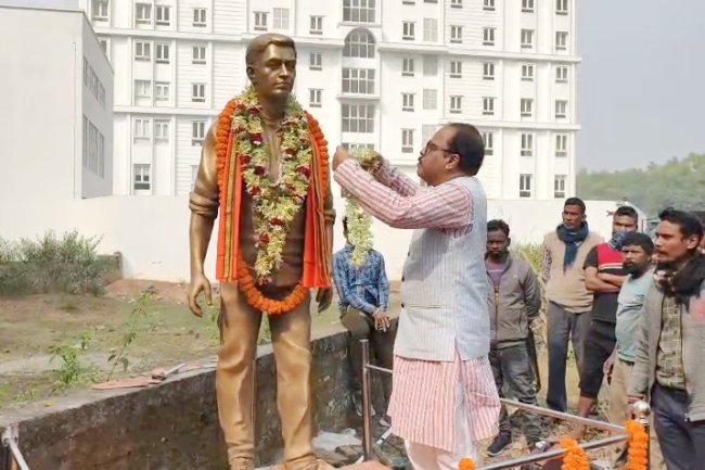 বিজেপির শহীদ দিবস পালন  অনুষ্ঠানকে নিয়ে বিতর্ক