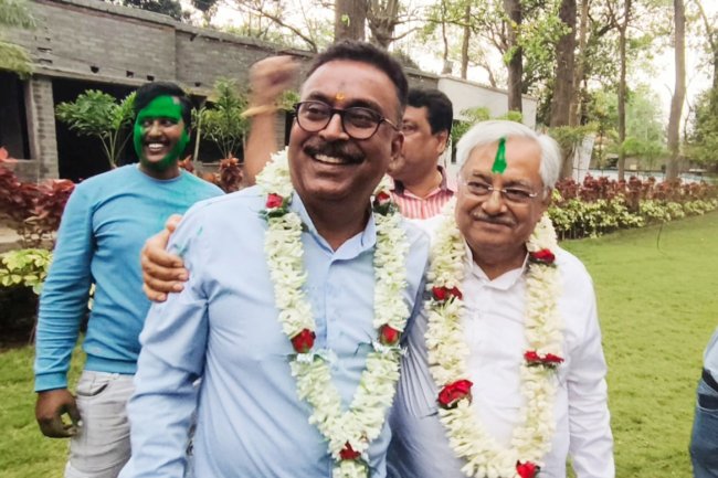 অভিজ্ঞতা ও উন্নয়নকে হাতিয়ার করে দুর্গাপুর বিধানসভার দুই আসনের প্রার্থী ঘোষণা তৃণমূলের